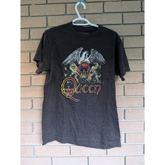 M & M Other - Official Queen Band Rock T-Shirt Size: Medium